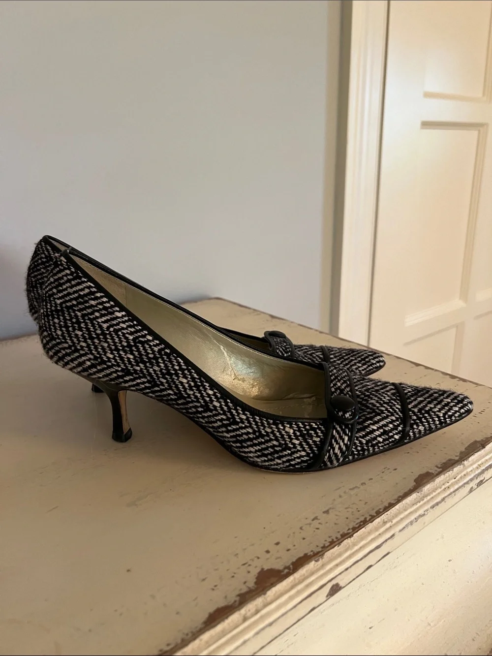Kitten Heel in Black & White Tweed